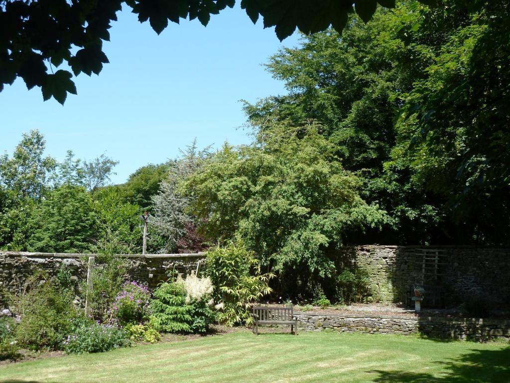Newton House Hotel Alstonfield Exterior photo